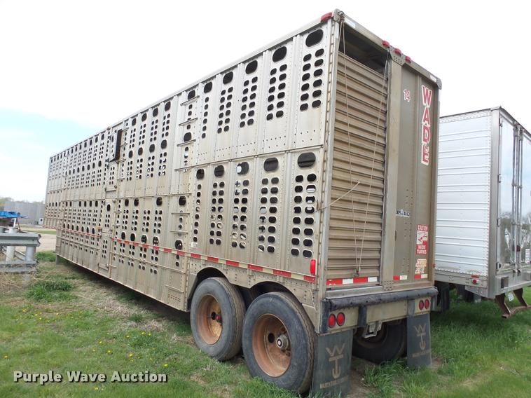 image for item DH9624 1992 Wilson POT48 livestock trailer