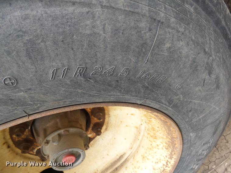 image for item DH9624 1992 Wilson POT48 livestock trailer