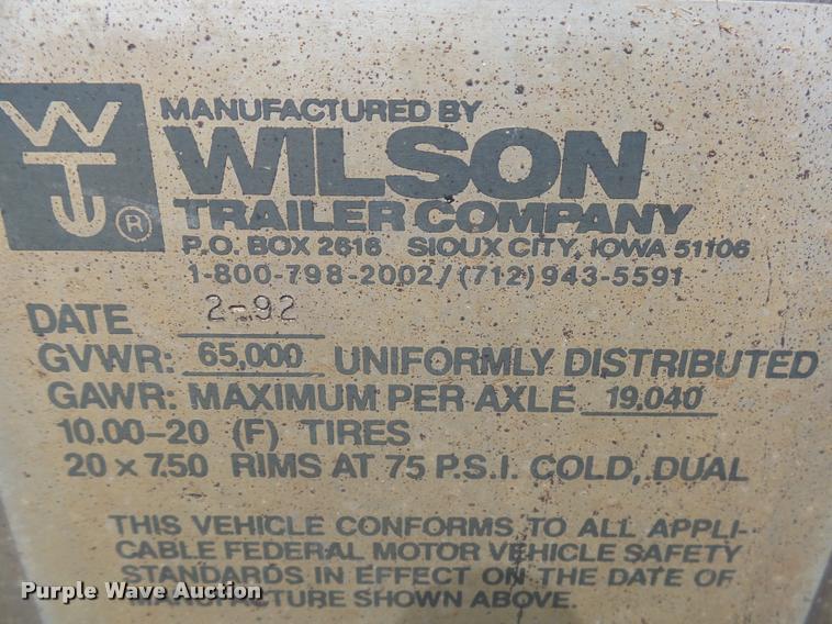 image for item DH9624 1992 Wilson POT48 livestock trailer