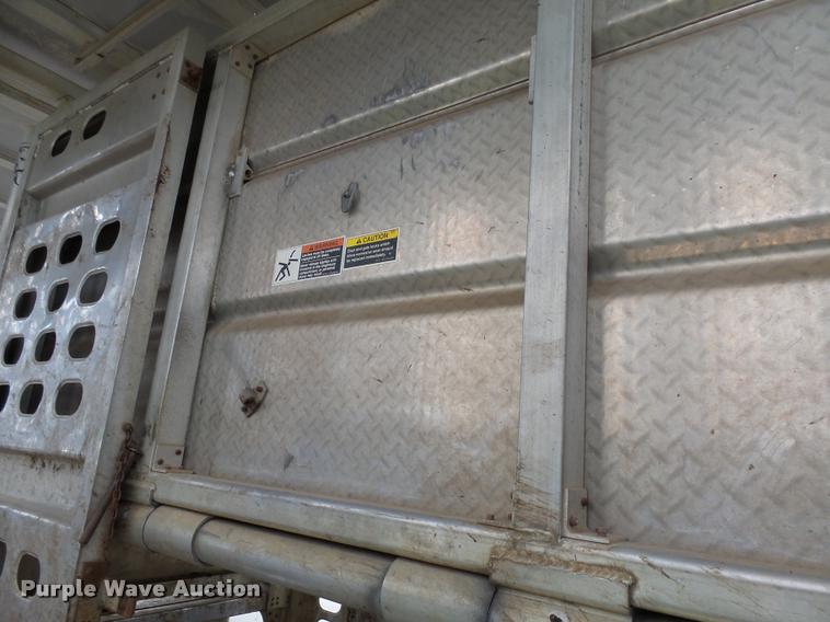 image for item DH9624 1992 Wilson POT48 livestock trailer