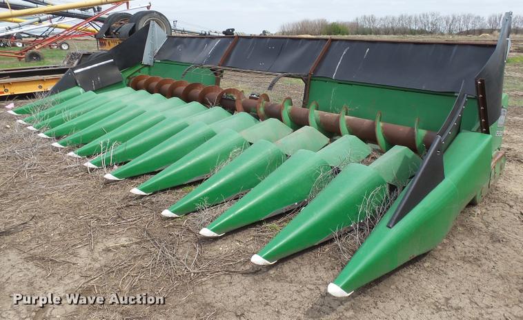 image for item DH9627 John Deere 1220 sunflower head