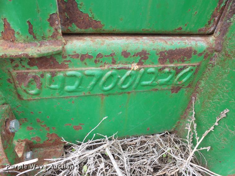 image for item DH9627 John Deere 1220 sunflower head