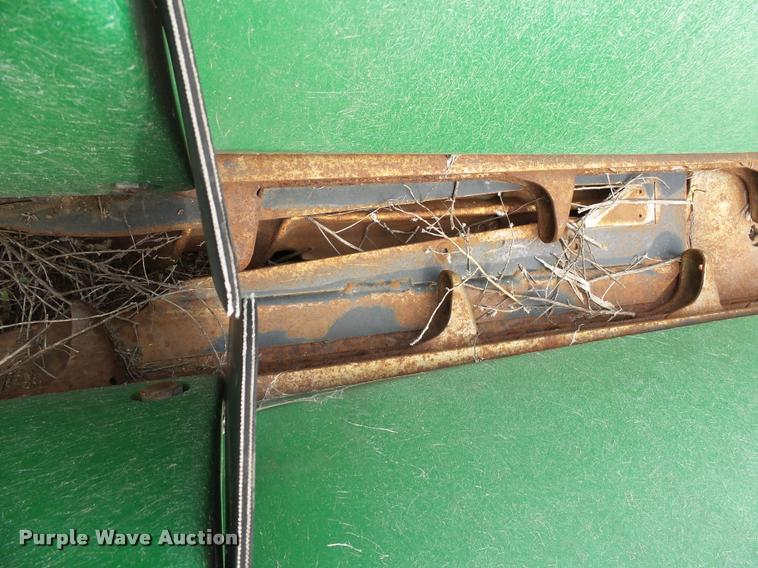 image for item DH9627 John Deere 1220 sunflower head