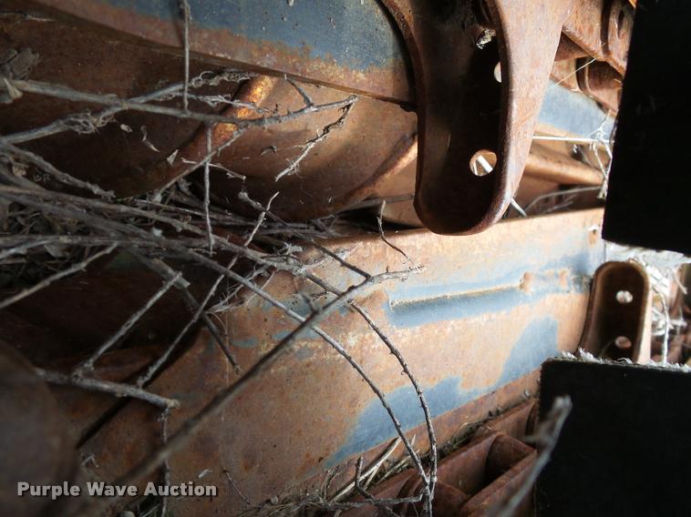 image for item DH9627 John Deere 1220 sunflower head