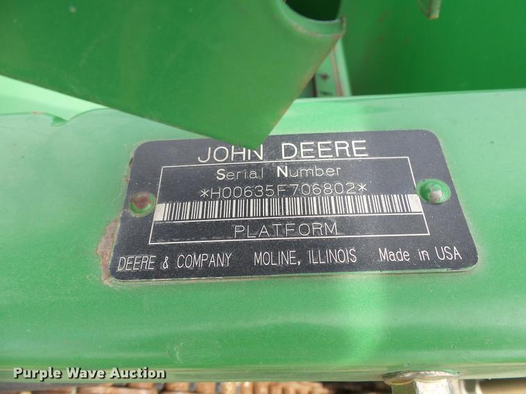 image for item DH9628 2004 John Deere 635F flex head