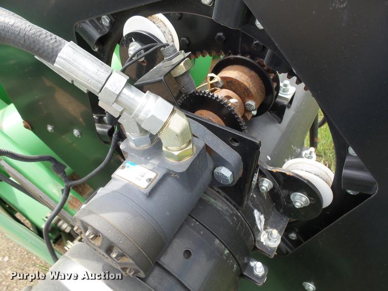 image for item DH9628 2004 John Deere 635F flex head