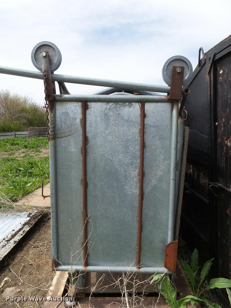 image for item DH9629 Cattle scale