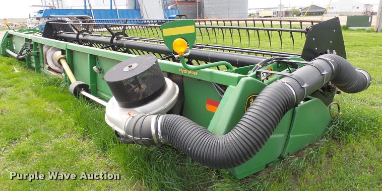 image for item DH9632 2008 John Deere 635F flex head