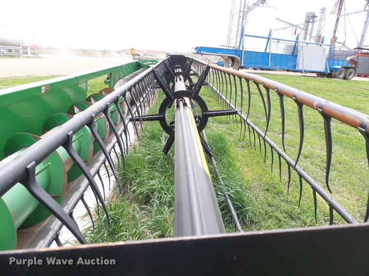 image for item DH9632 2008 John Deere 635F flex head