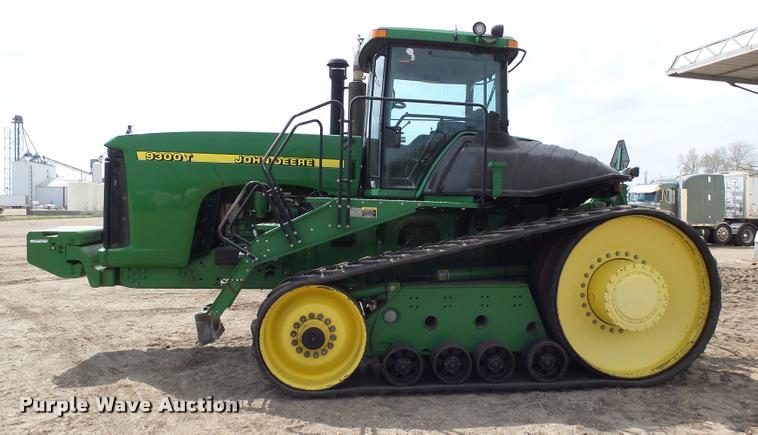 image for item DH9636 2000 John Deere 9300T tractor