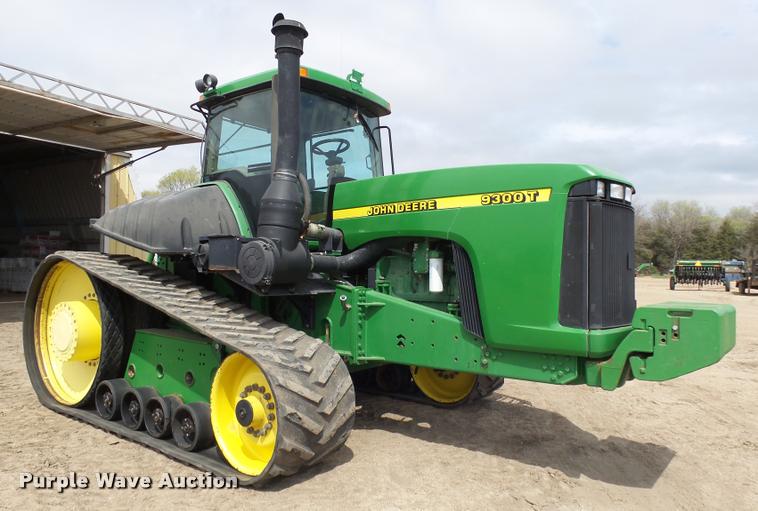 image for item DH9636 2000 John Deere 9300T tractor