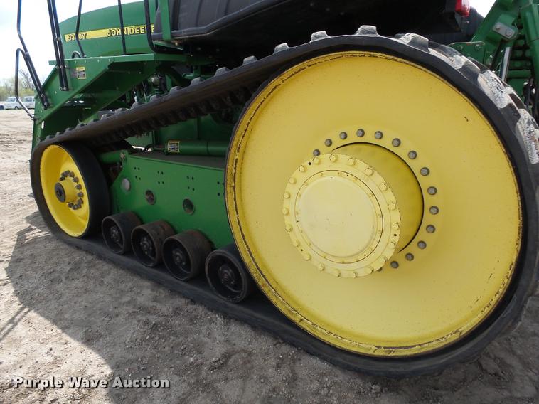 image for item DH9636 2000 John Deere 9300T tractor