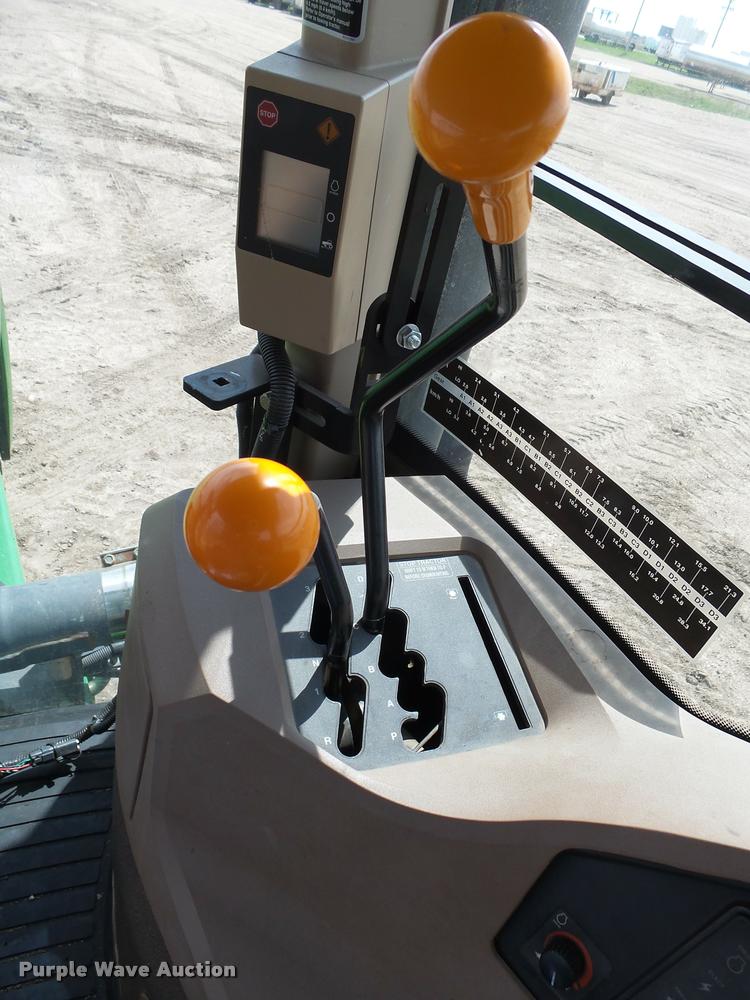 image for item DH9636 2000 John Deere 9300T tractor