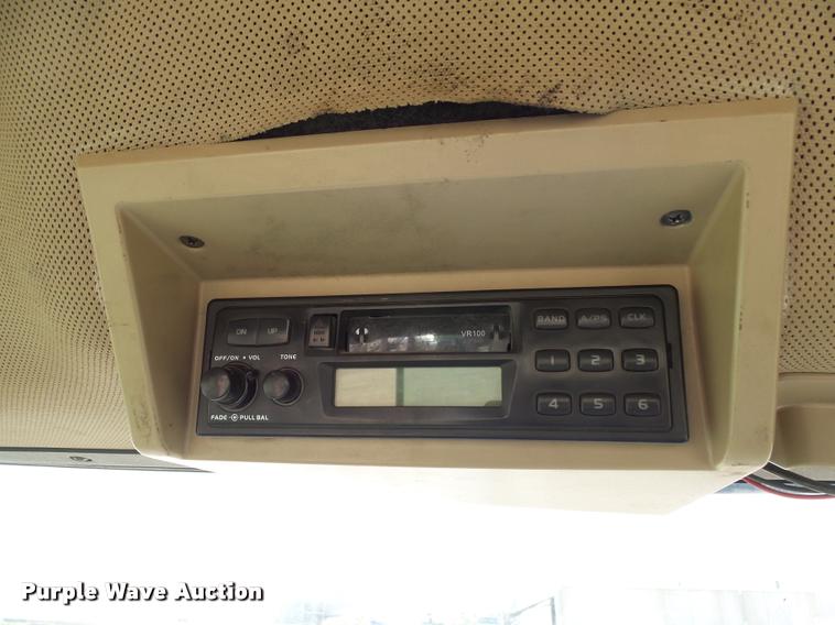 image for item DH9636 2000 John Deere 9300T tractor