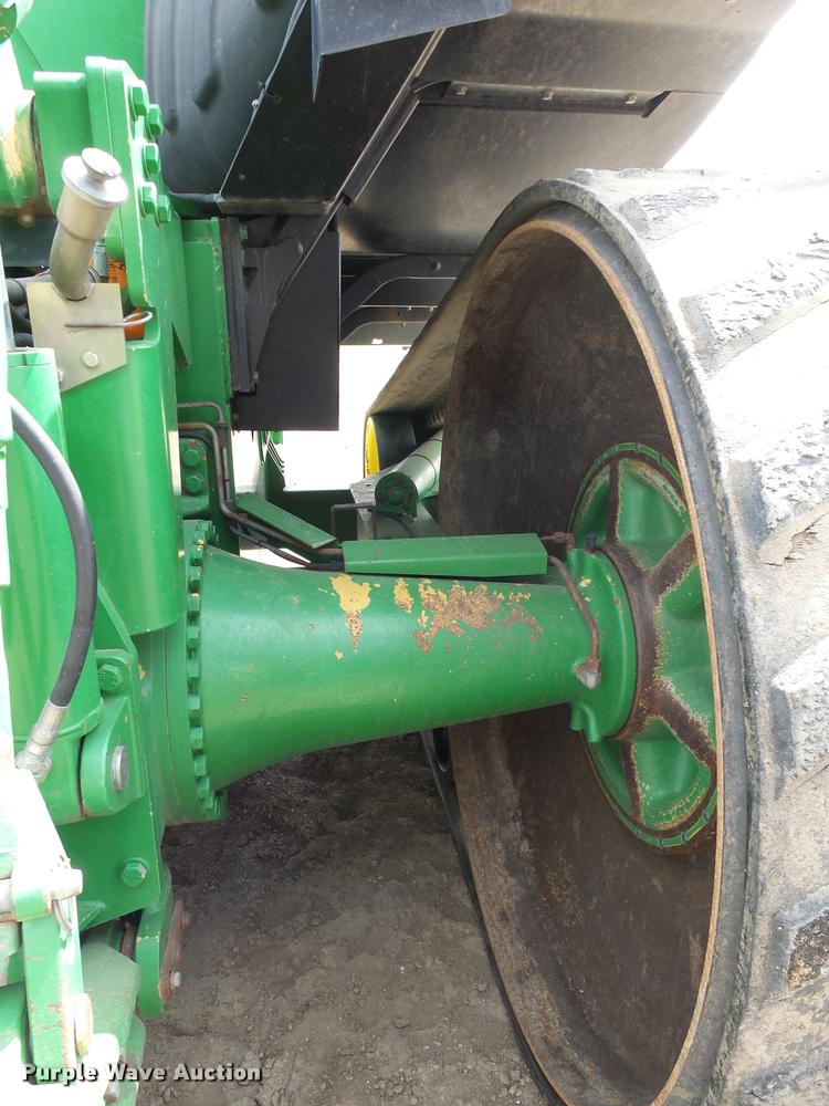 image for item DH9636 2000 John Deere 9300T tractor