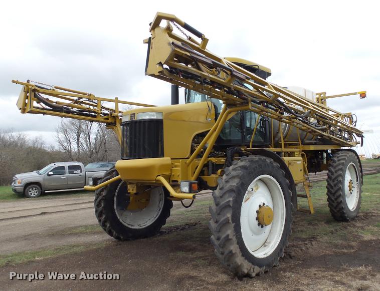 image for item DH9637 2001 Ag-Chem RoGator 1254 self-propelled applicator