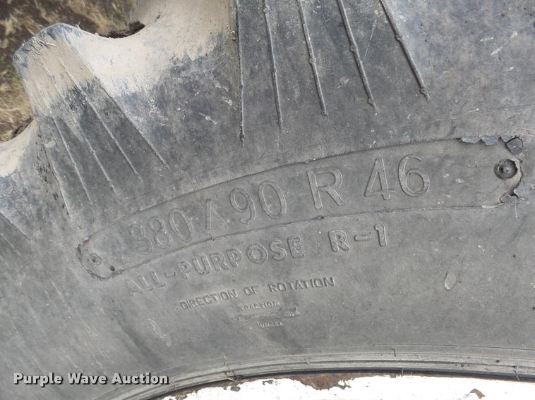 image for item DH9637 2001 Ag-Chem RoGator 1254 self-propelled applicator