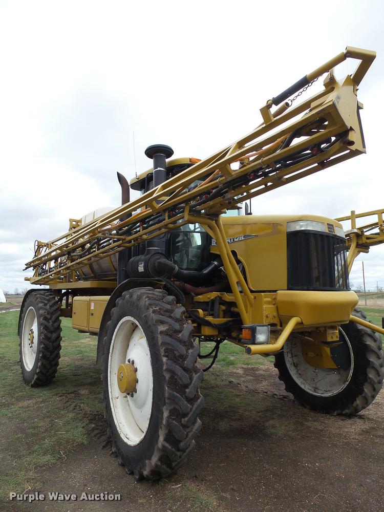 image for item DH9637 2001 Ag-Chem RoGator 1254 self-propelled applicator