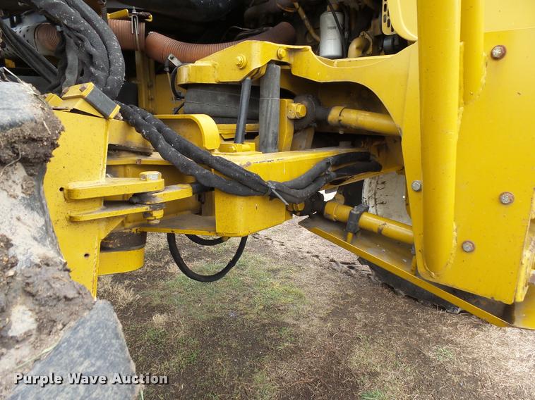 image for item DH9637 2001 Ag-Chem RoGator 1254 self-propelled applicator