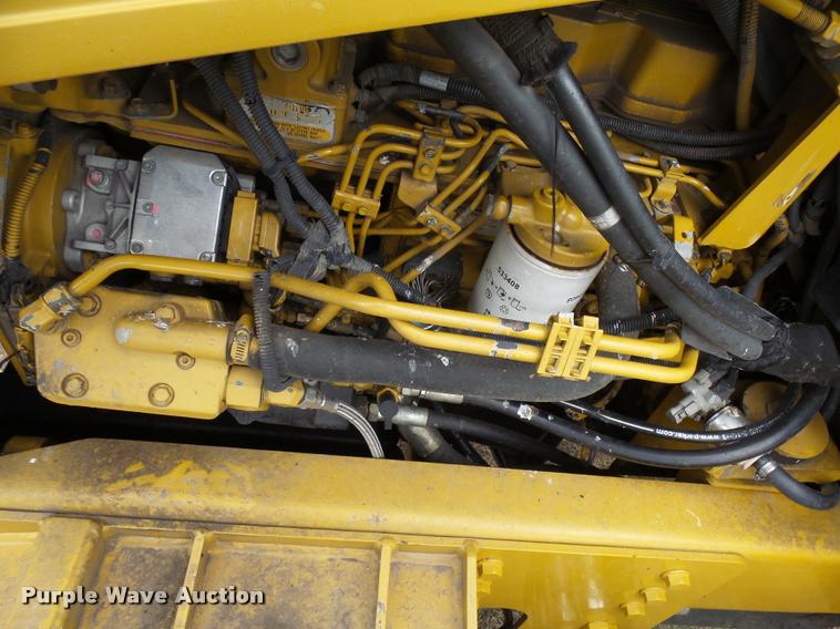 image for item DH9637 2001 Ag-Chem RoGator 1254 self-propelled applicator