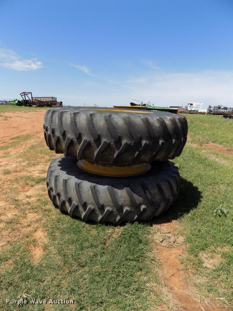 image for item DJ9877 (2) sets of Caterpillar dual combine wheels
