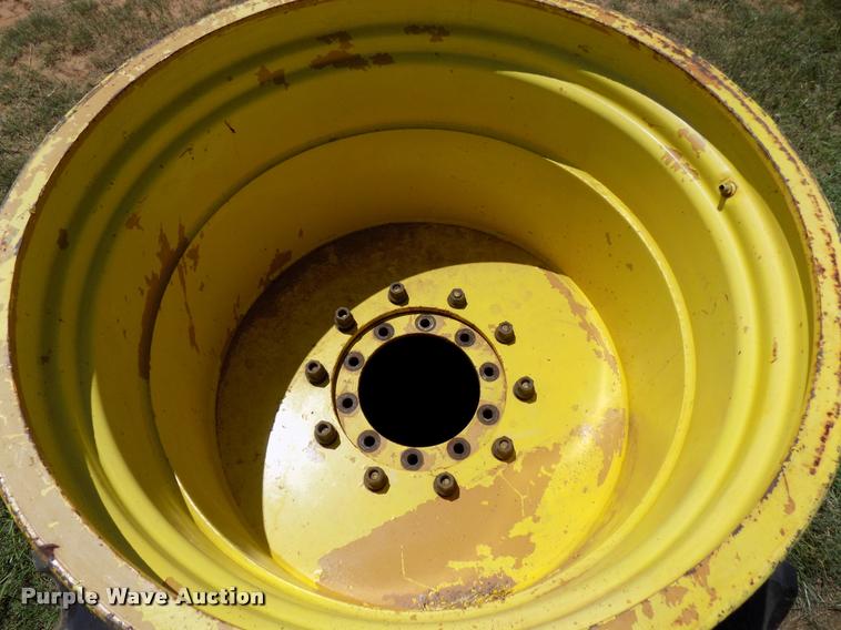 image for item DJ9877 (2) sets of Caterpillar dual combine wheels