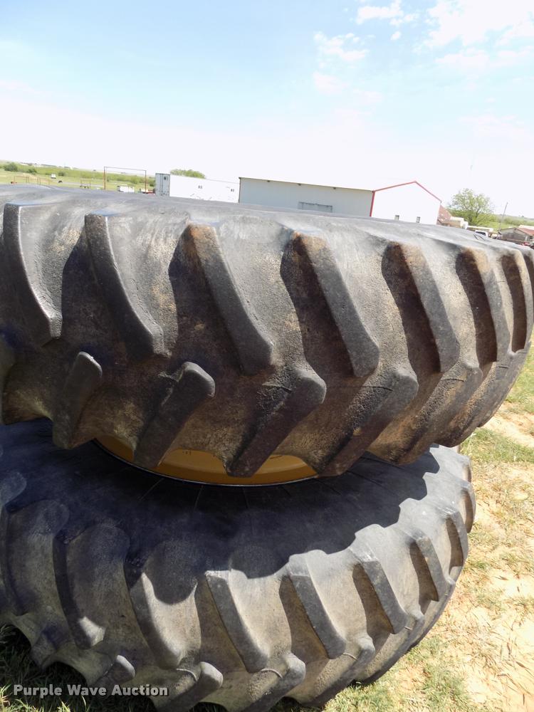 image for item DJ9877 (2) sets of Caterpillar dual combine wheels