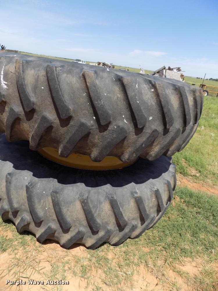 image for item DJ9877 (2) sets of Caterpillar dual combine wheels