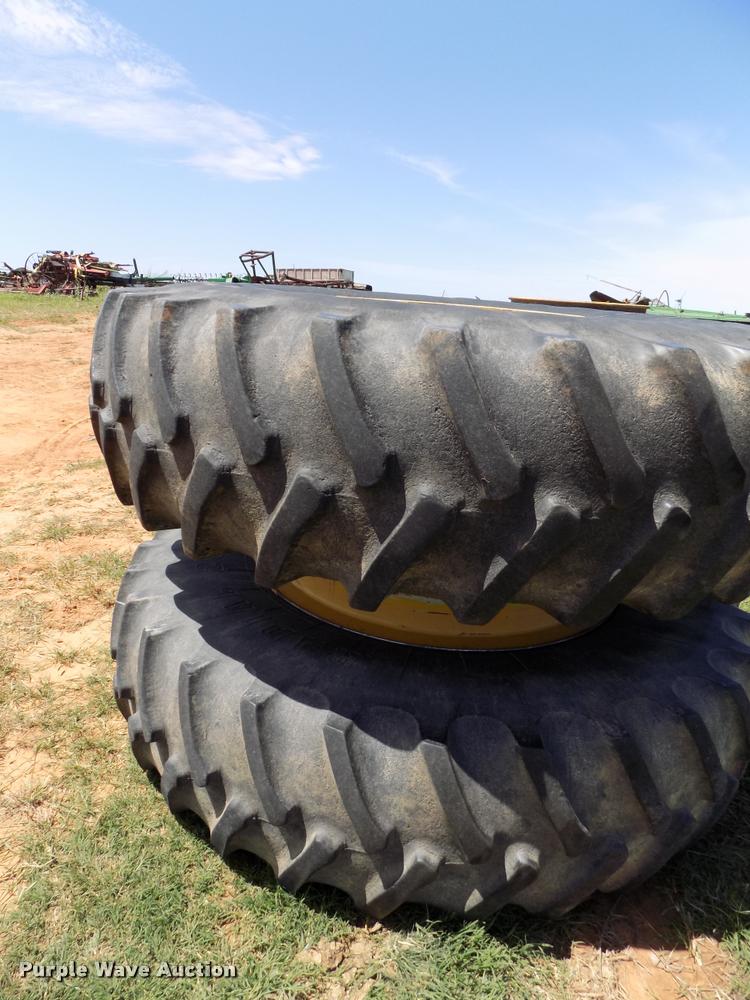 image for item DJ9877 (2) sets of Caterpillar dual combine wheels
