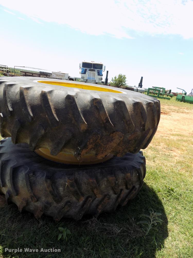image for item DJ9877 (2) sets of Caterpillar dual combine wheels
