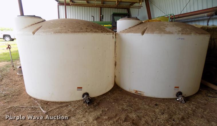 image for item DJ9879 (2) poly tanks