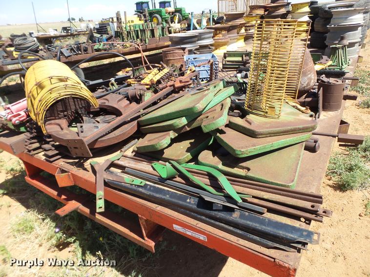 image for item DL9158 Cotton trailer