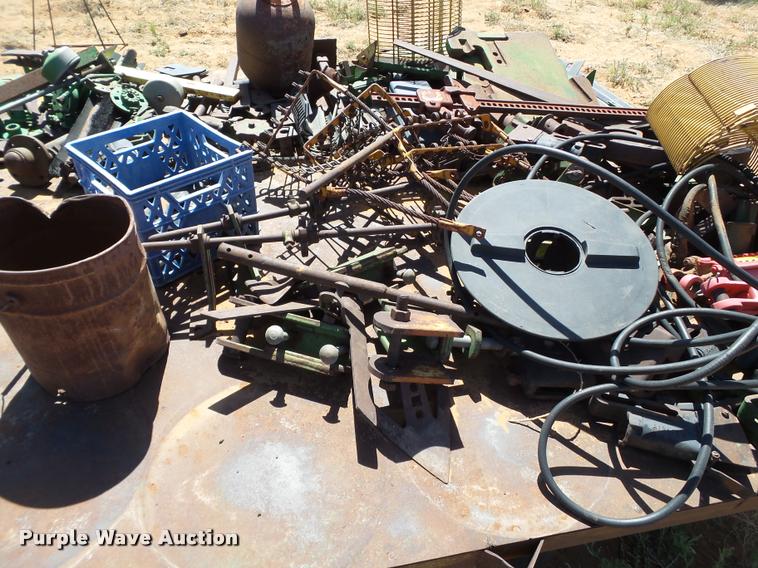 image for item DL9158 Cotton trailer