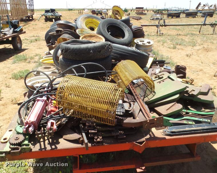 image for item DL9158 Cotton trailer