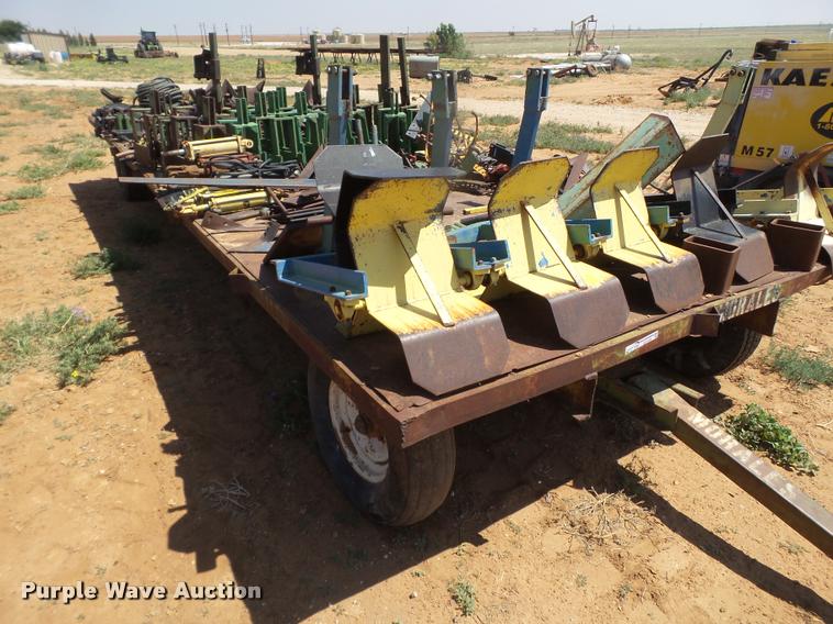 image for item DL9168 Cotton trailer