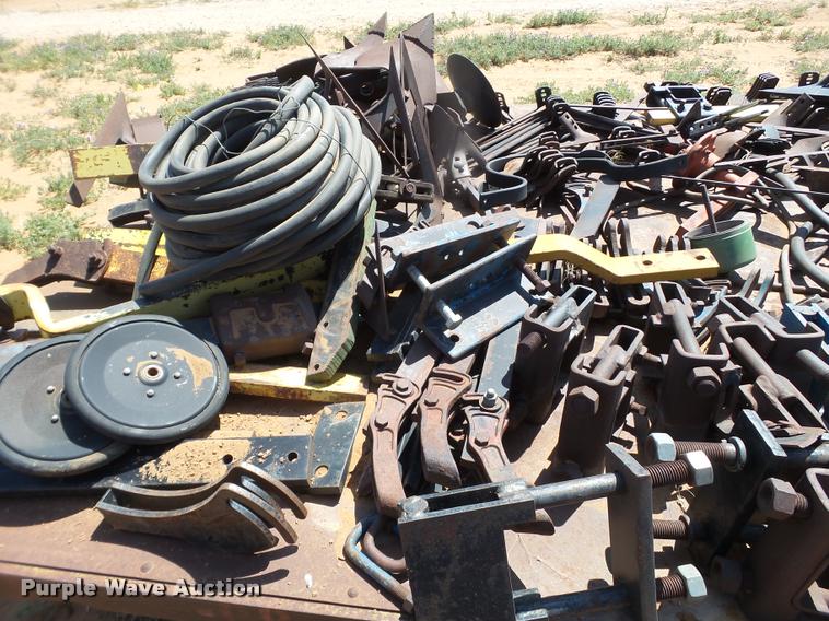 image for item DL9168 Cotton trailer