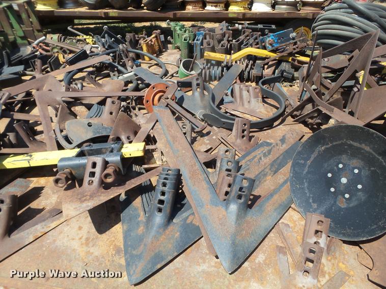 image for item DL9168 Cotton trailer