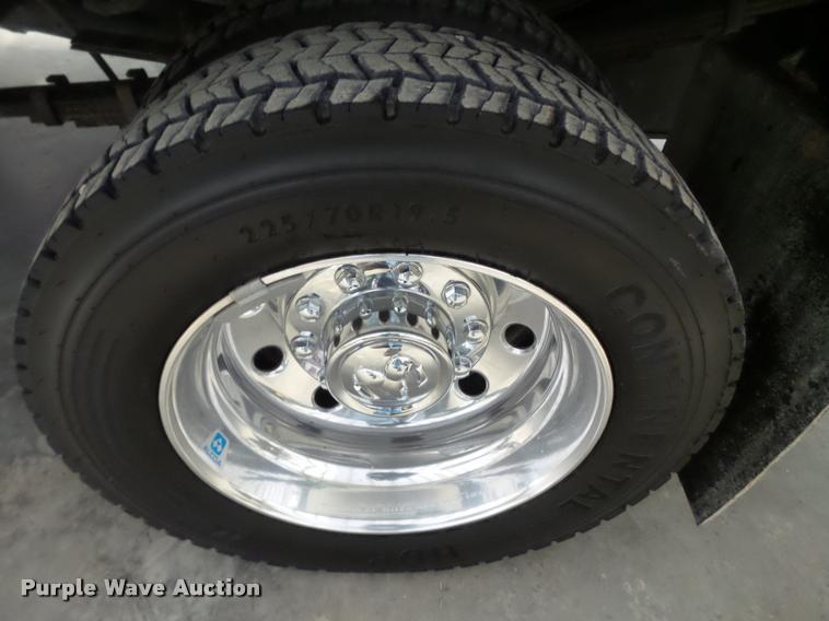 image for item DL9172 2013 Dodge Ram 4500 flatbed truck