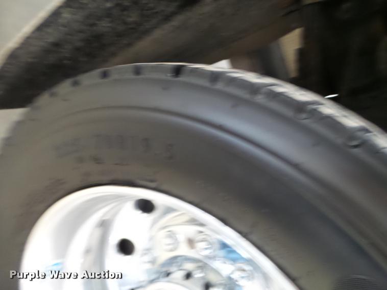 image for item DL9172 2013 Dodge Ram 4500 flatbed truck