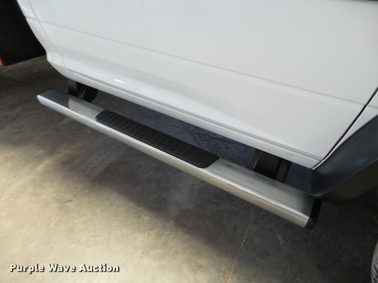 image for item DL9172 2013 Dodge Ram 4500 flatbed truck