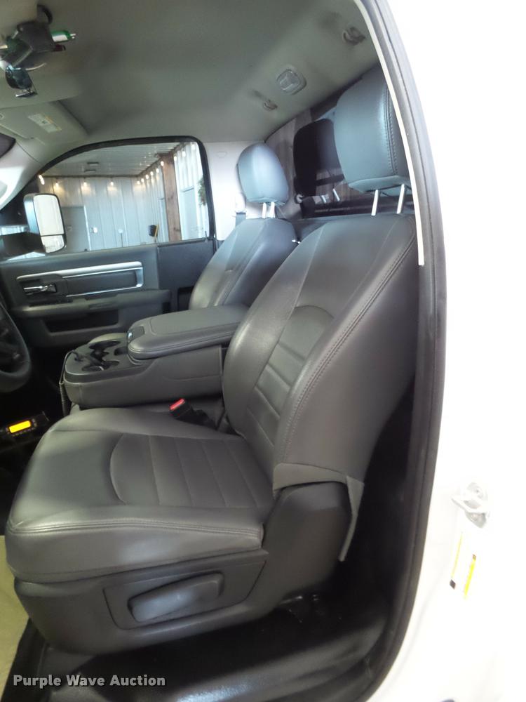 image for item DL9172 2013 Dodge Ram 4500 flatbed truck