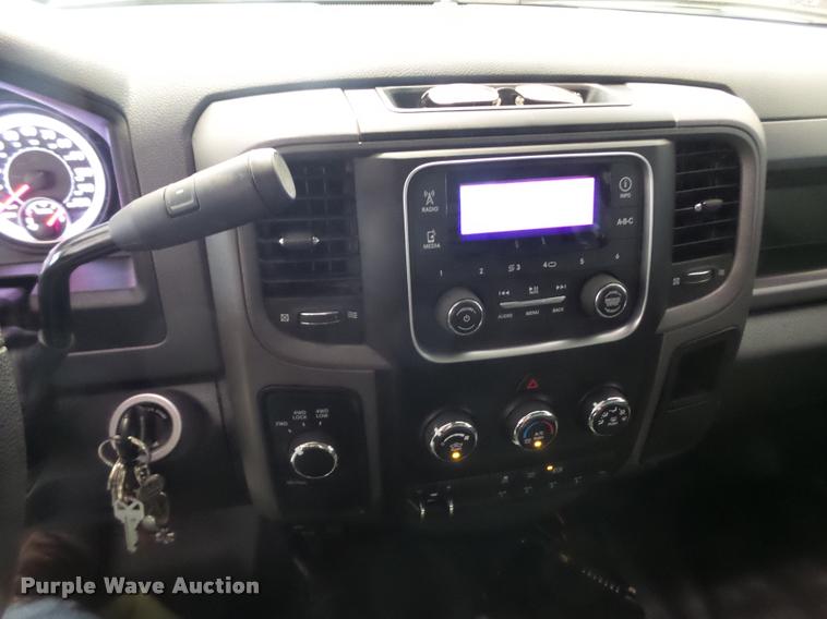 image for item DL9172 2013 Dodge Ram 4500 flatbed truck