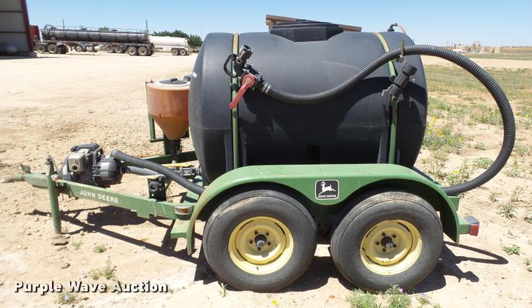 image for item DL9173 John Deere nurse tank