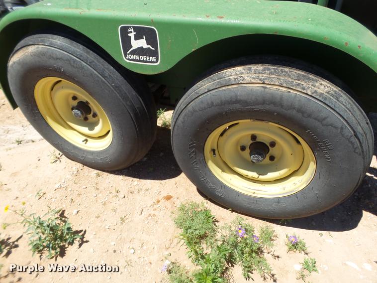 image for item DL9173 John Deere nurse tank