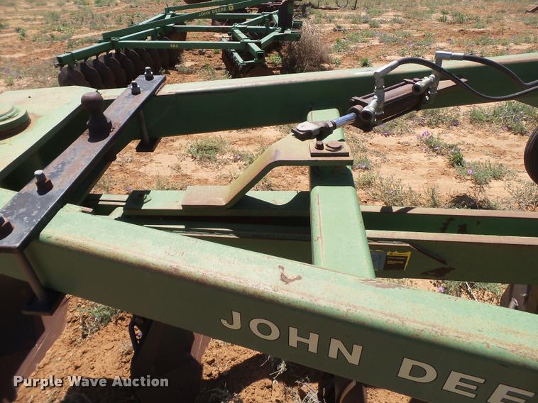 image for item DL9191 John Deere 965 switch plow