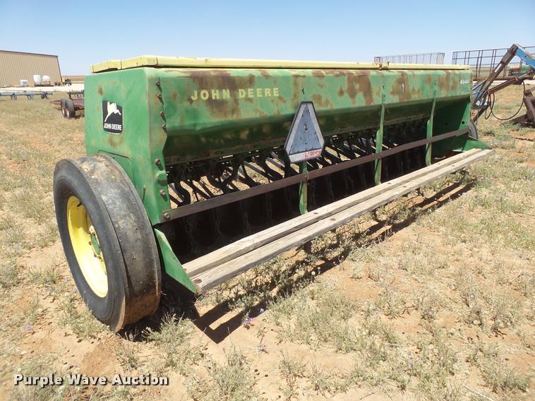 image for item DL9208 John Deere 8300 grain drill