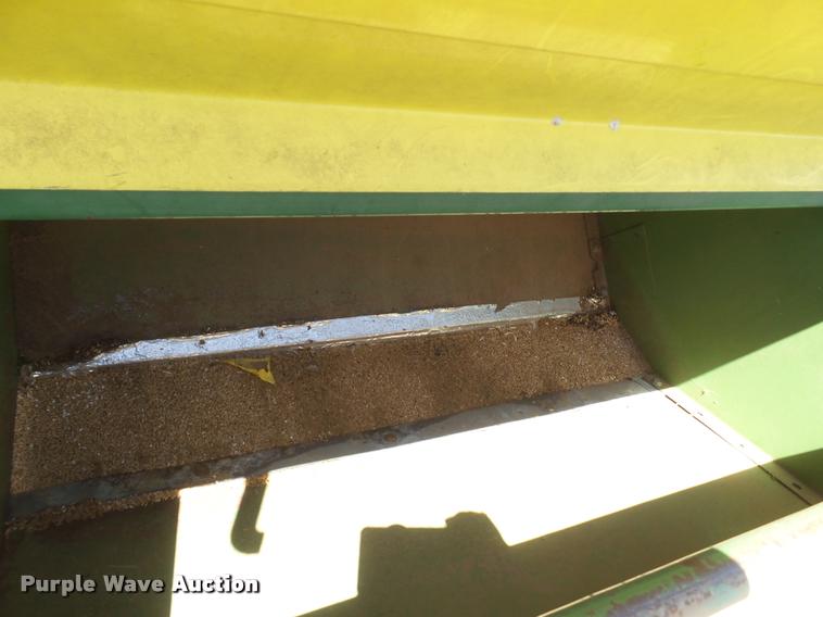 image for item DL9208 John Deere 8300 grain drill