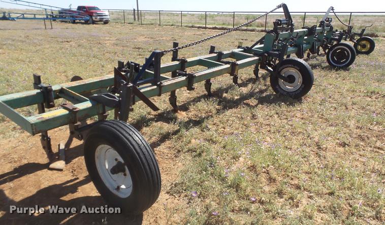 image for item DL9211 Hamby sweep plow