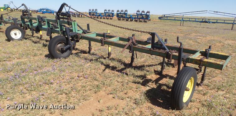 image for item DL9211 Hamby sweep plow