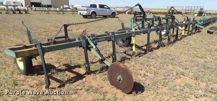 image for item DL9211 Hamby sweep plow